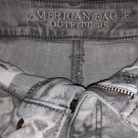 AE HIGH-WAISTED GREY DENIM SHORTS - Picture 5 of 5